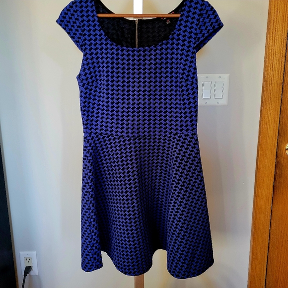 Cobalt Royal Blue & Black Houndstooth Fit & Flare Dress - Picture 6 of 6